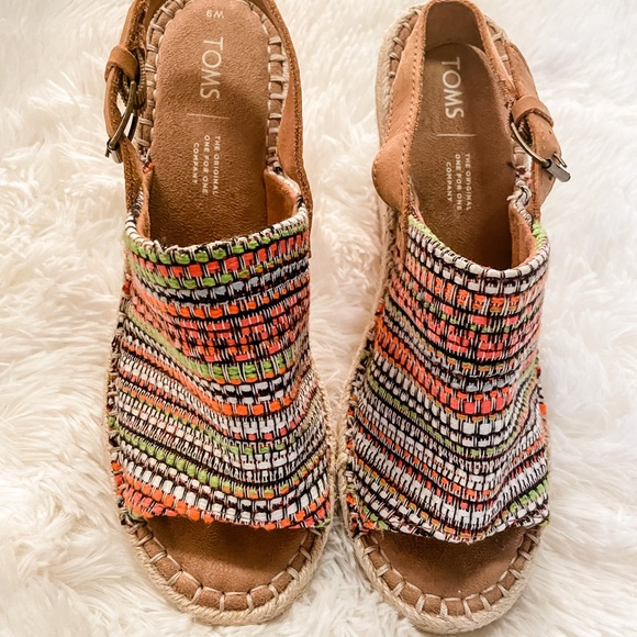 TOMS | Monica Wedge Espadrille - Picture 2 of 4